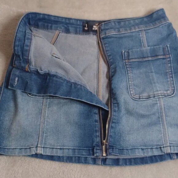 Hollister Mini A Line Skirt Size 25 Jean Denim Full Zip Front Pockets - Picture 1 of 4